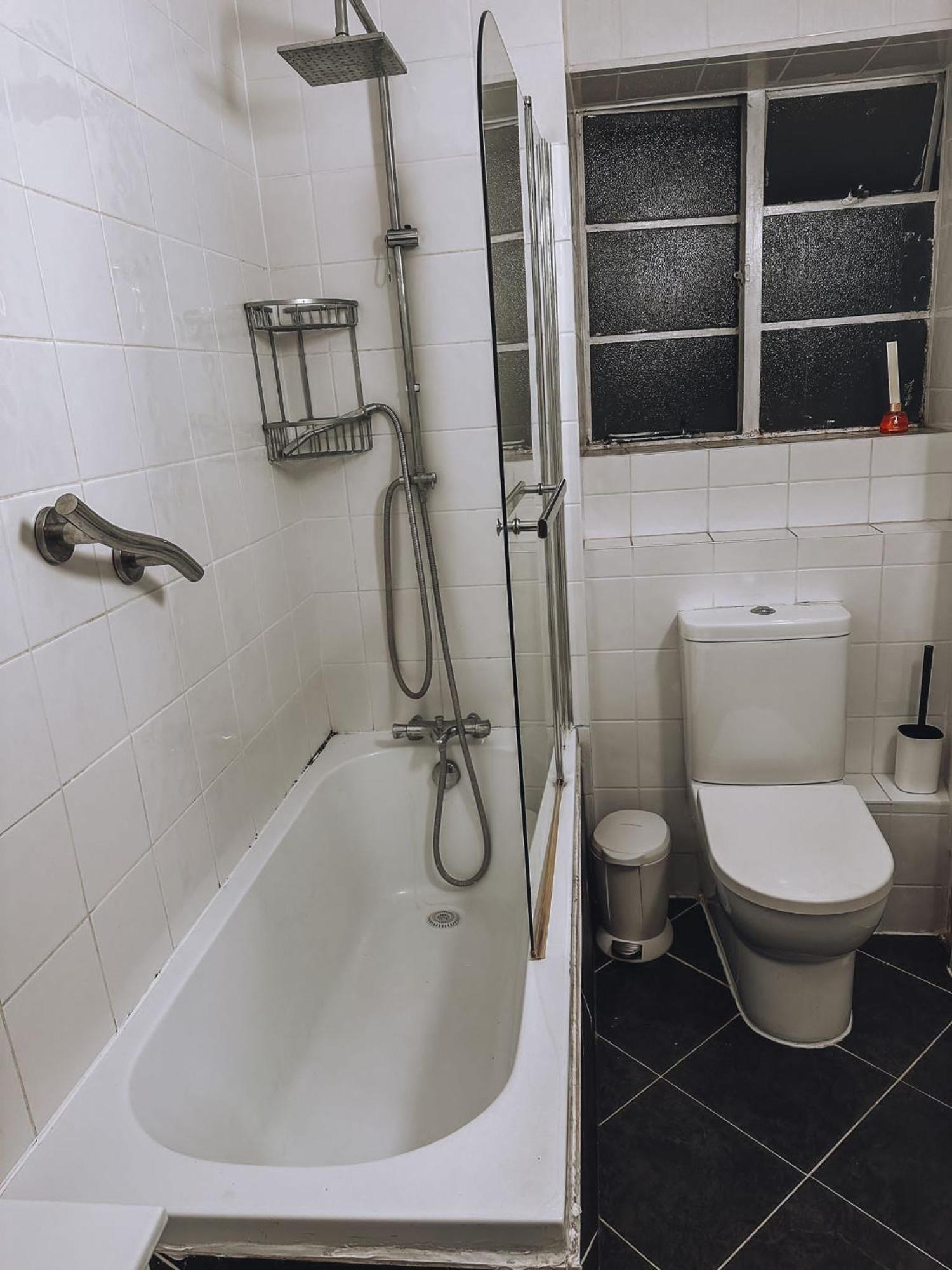 Cosy 2 Bedroom Apartment In Swiss Cottage. Londra Dış mekan fotoğraf